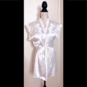 White Lingerie Set: Satin, Lace Babydoll Lingerie Dress, Robe & Thong, Sz. S-NWT